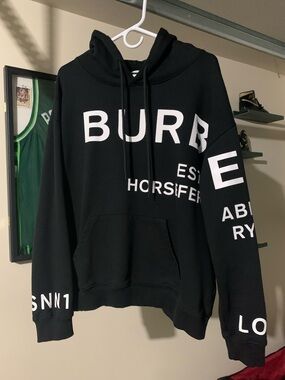 BURBERRY Style Black Graphic Logo Hoodie
